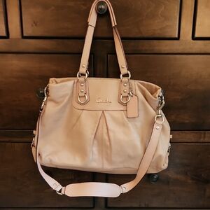 Coach Women's Powder Pink Leather Shoulder Bag Euc